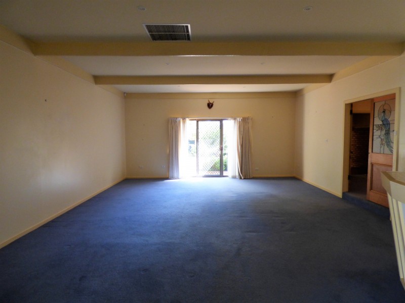 37 Wyangan Avenue, Griffith NSW 2680