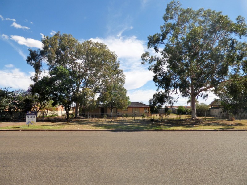 15 Leaver Street, Yenda NSW 2681
