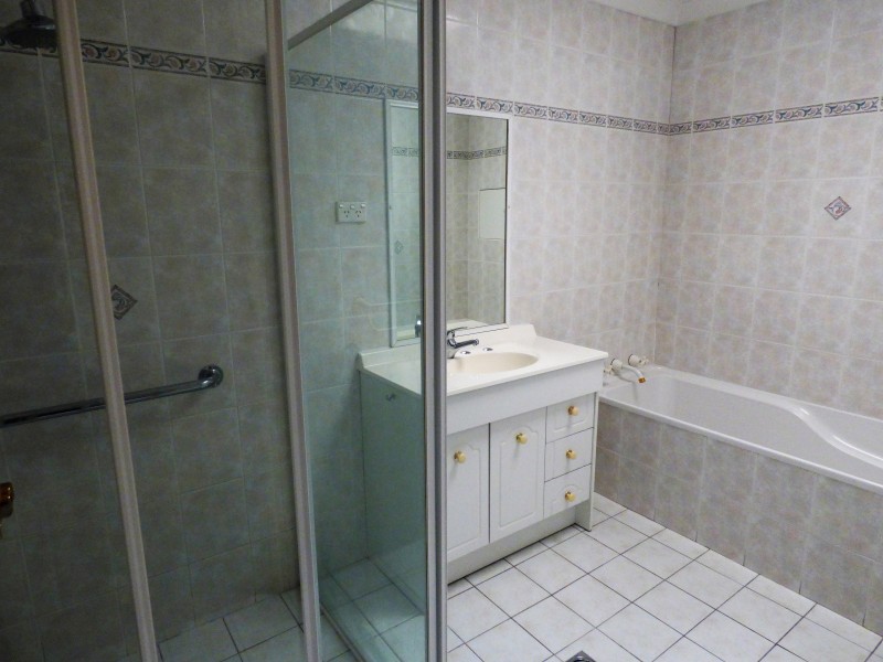 11/10-14 Bonegilla Road, Griffith NSW 2680