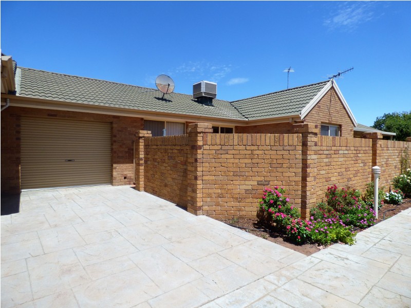 11/10-14 Bonegilla Road, Griffith NSW 2680