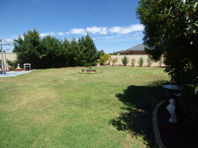 91 Hillam Drive, Griffith NSW 2680
