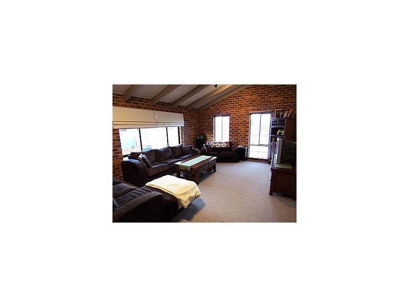 38 Clifton Boulevarde, Griffith NSW 2680