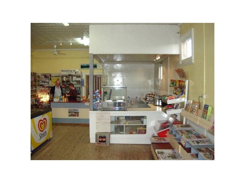 Robins Nest Newsagency, Whitton NSW 2705