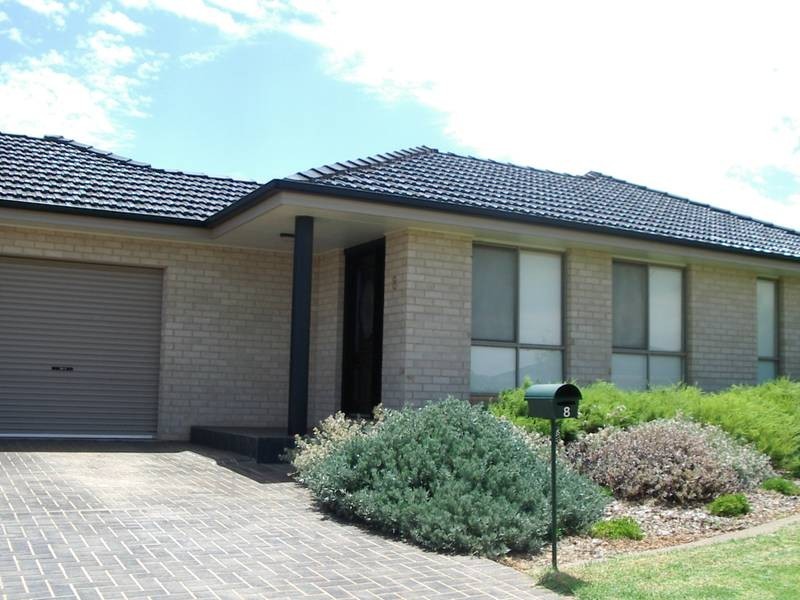 8 Ballestrin Street, Griffith NSW 2680