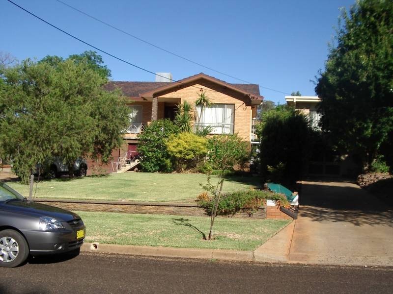 26 Langley Street, Griffith NSW 2680