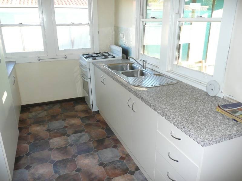 18 Ash Street, Hanwood NSW 2680