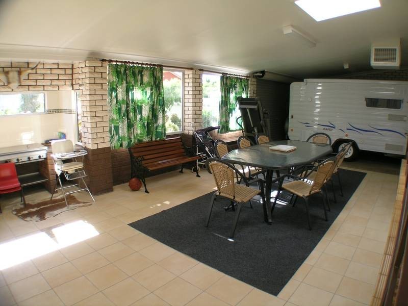 172 Merrigal Street, Griffith NSW 2680