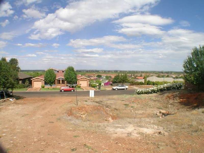 18 Waugh Street, Griffith NSW 2680