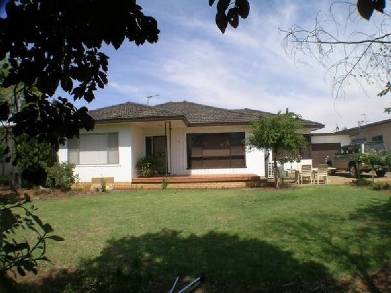 46 Mirrool Avenue, Yenda NSW 2681