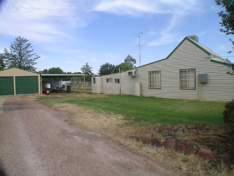 2 Ballandry Street, Whitton NSW 2705