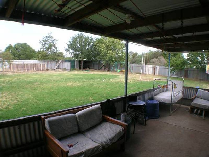 2 Ballandry Street, Whitton NSW 2705