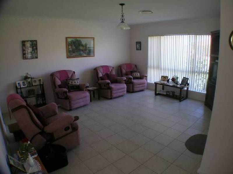 Powys Place, Griffith NSW 2680