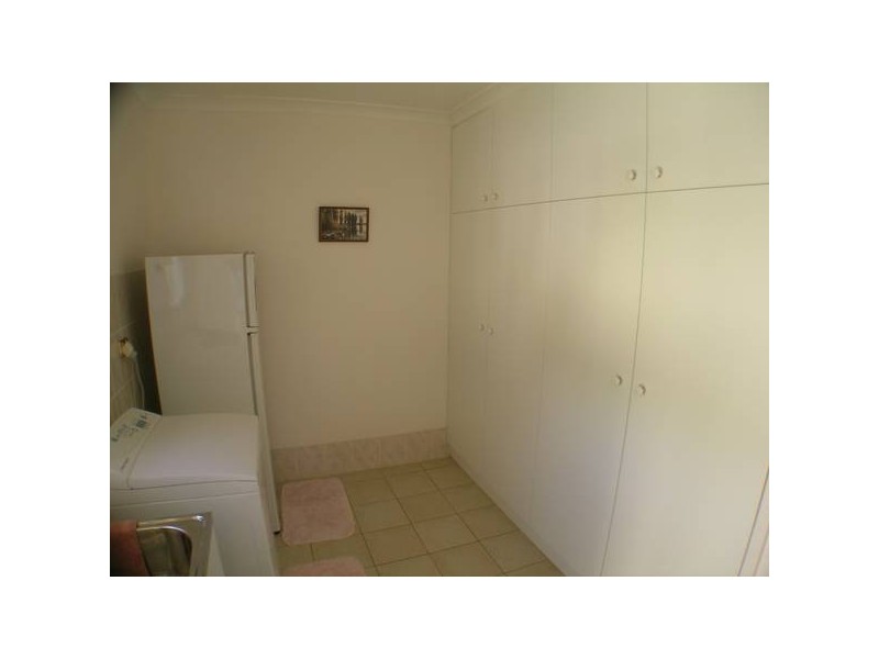 Powys Place, Griffith NSW 2680