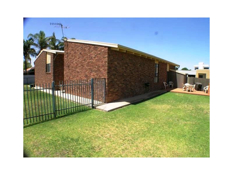 5 Musolino Place, Yoogali NSW 2680