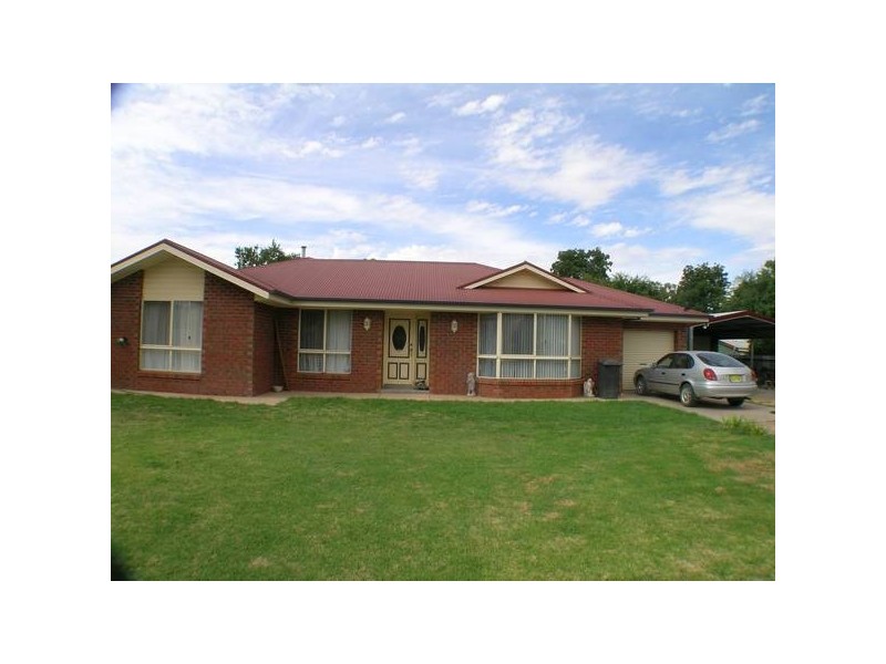 14 Beaumont Lane, Darlington Point NSW 2706
