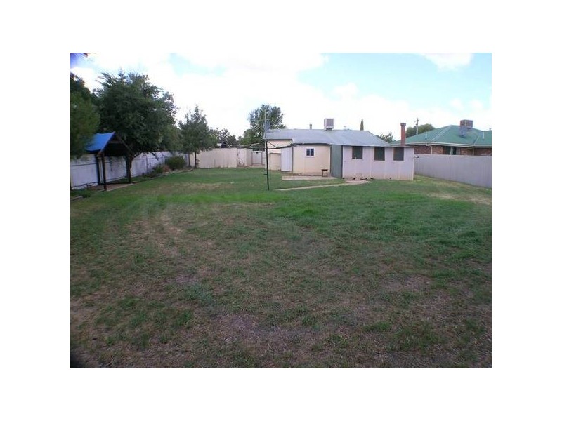 162 Erskine Road, Griffith NSW 2680