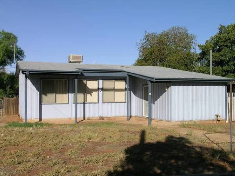 13 South Avenue, Yenda NSW 2681