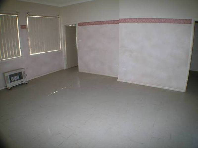 13 South Avenue, Yenda NSW 2681