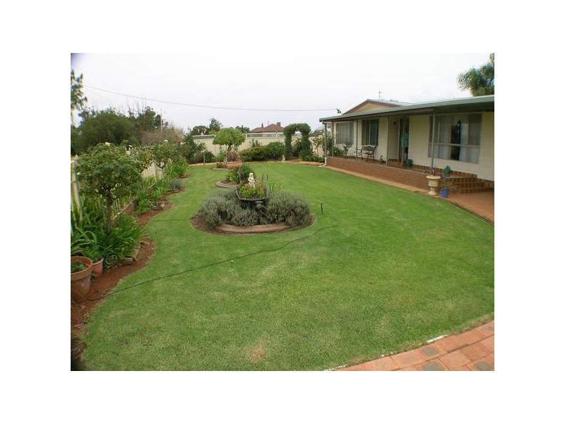 2401 Golf Course Road, Yenda NSW 2681