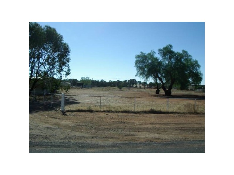 54-60 Collins Street, Hillston NSW 2675