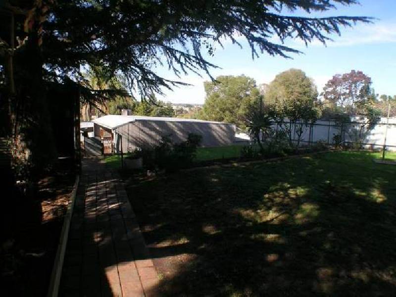 45 McNabb Crescent, Griffith NSW 2680