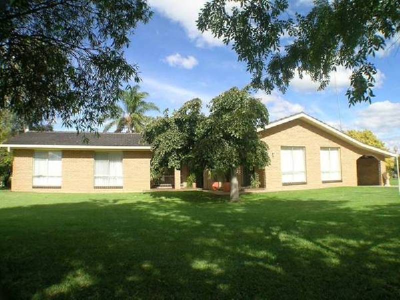 1077 Hamilton Road, Yoogali NSW 2680