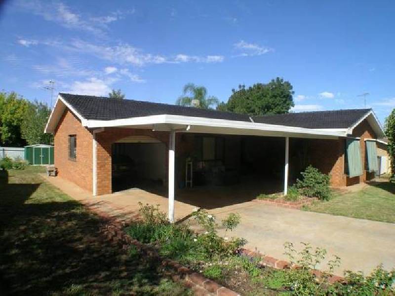 Holmes Crescent, Griffith NSW 2680