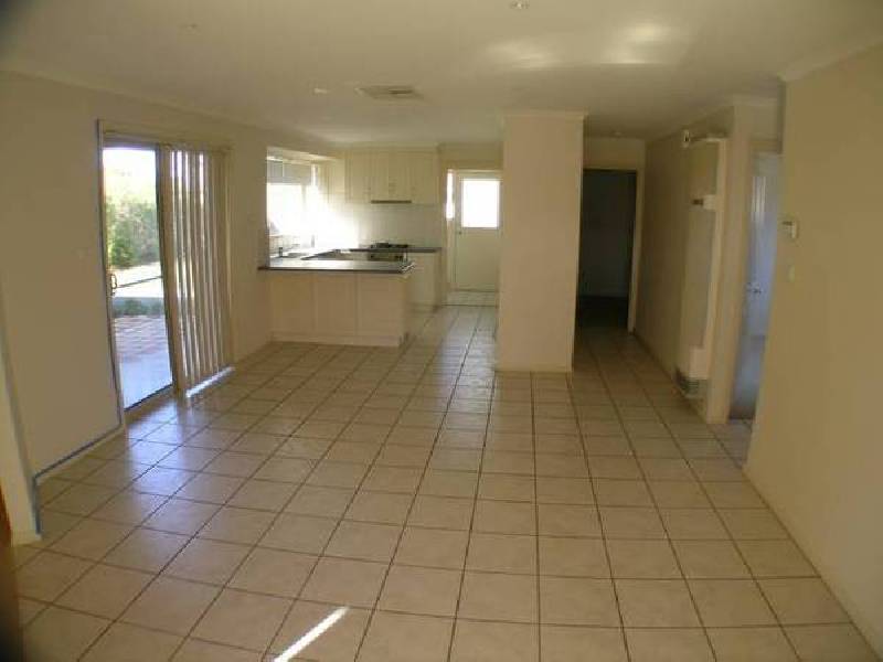 14 Tubbo Crescent, Griffith NSW 2680