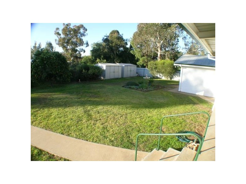 15 Hay Road, Darlington Point NSW 2706