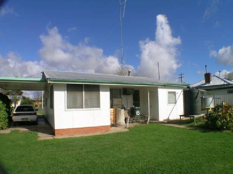 15 De Mamiel Street, Darlington Point NSW 2706