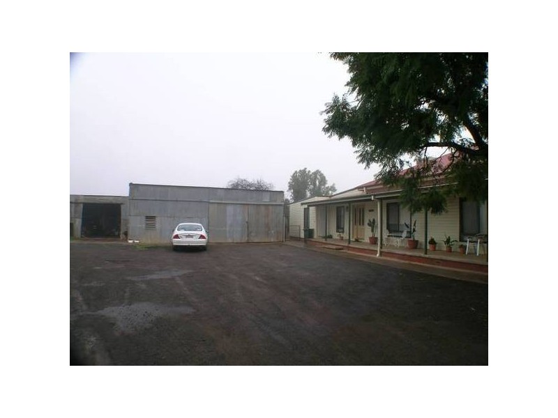 Kidman Way, Griffith NSW 2680