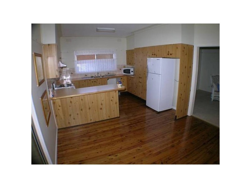 26 Yenda Road, Yoogali NSW 2680