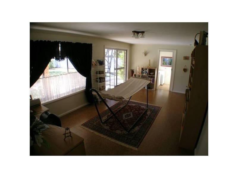 26 Yenda Road, Yoogali NSW 2680