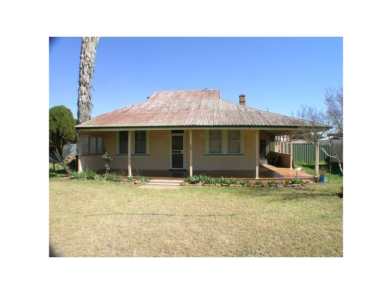 40 Mirrool Avenue, Yenda NSW 2681
