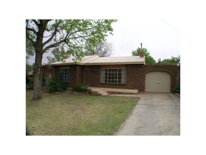 7 Youll Street, Griffith NSW 2680
