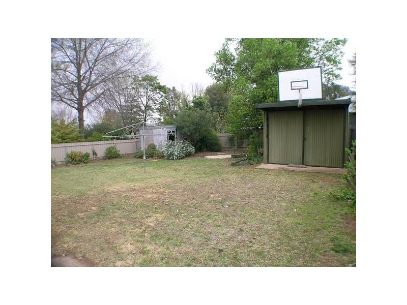 7 Youll Street, Griffith NSW 2680