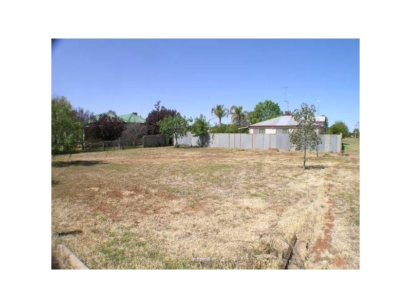 15 Park Street, Yenda NSW 2681