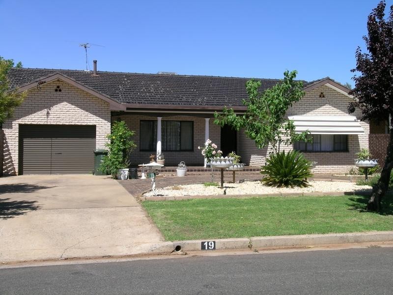 19 Marcus Street, Griffith NSW 2680