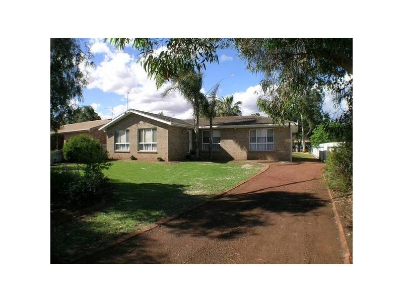 68 Leaver Street, Yenda NSW 2681