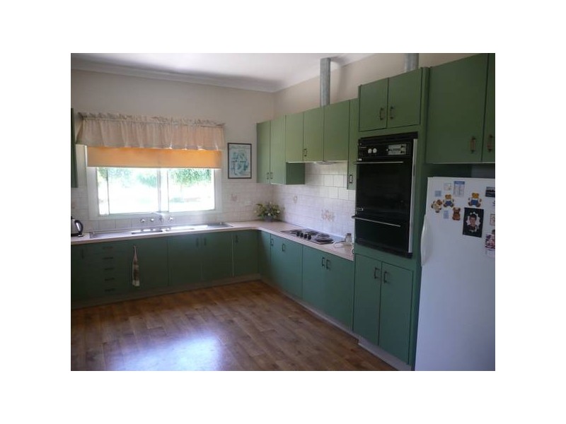 Farm 2587 & 2589, Yenda NSW 2681