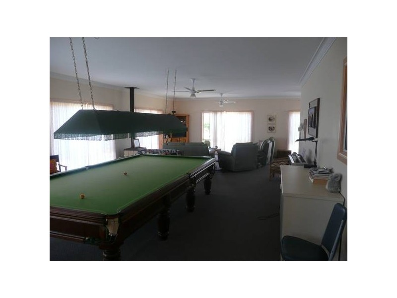 Farm 2587 & 2589, Yenda NSW 2681