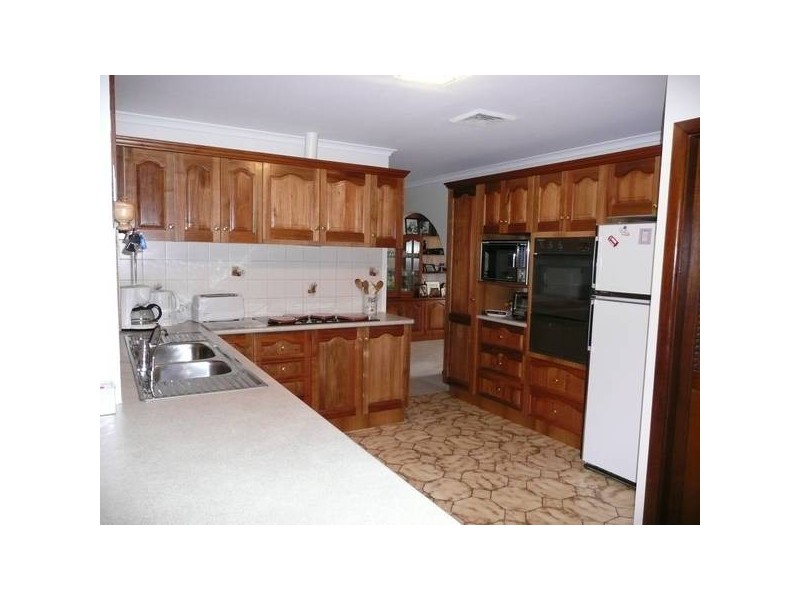 72 Doolan Crescent, Griffith NSW 2680