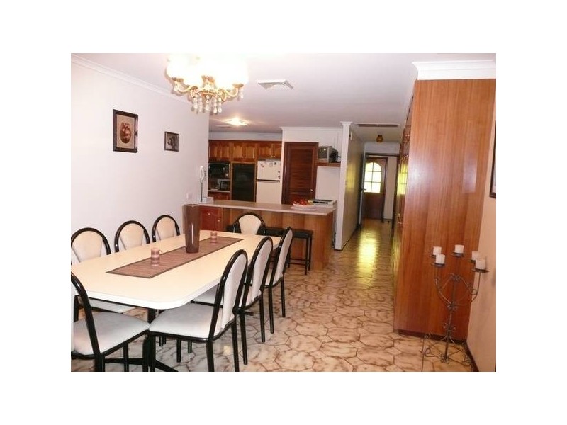 72 Doolan Crescent, Griffith NSW 2680