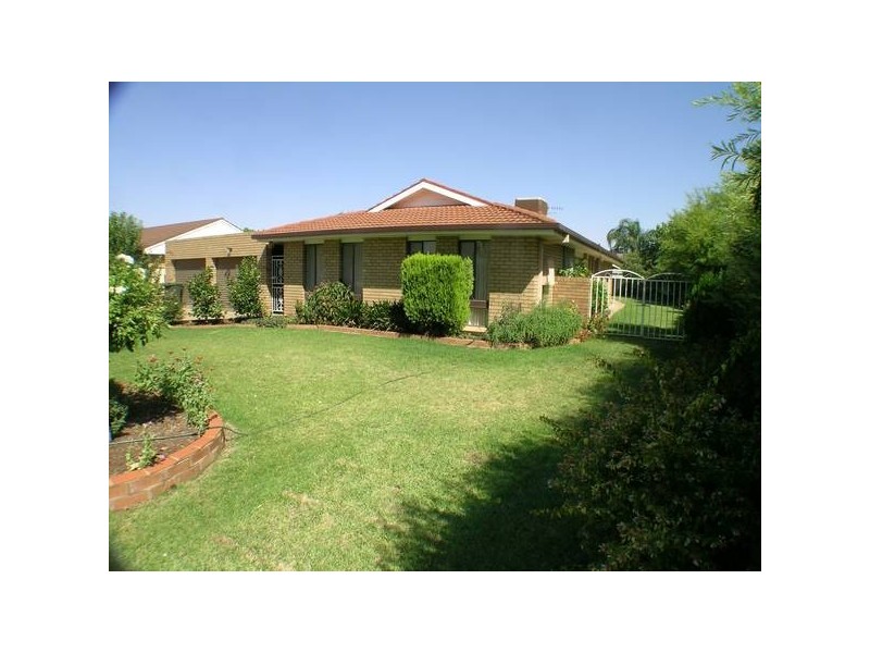 28 Burley Street, Griffith NSW 2680