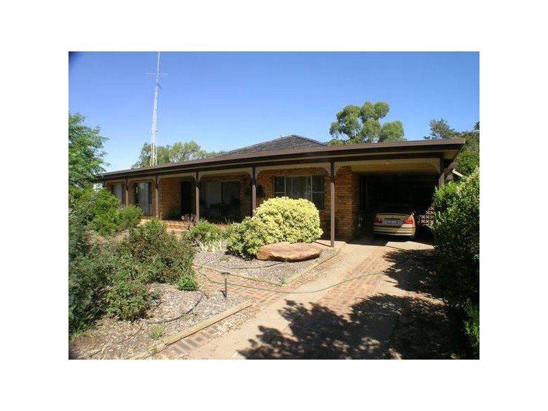 286 Hamilton Road, Yoogali NSW 2680