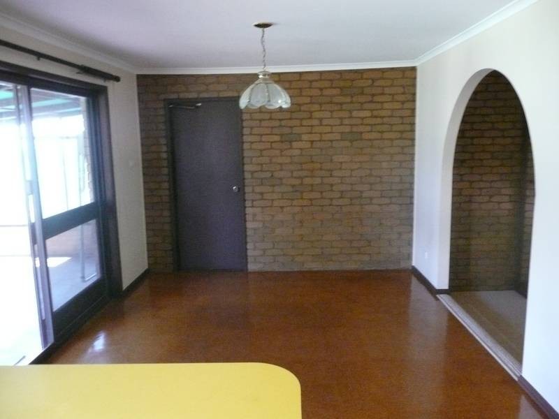 5 Burley Street, Griffith NSW 2680