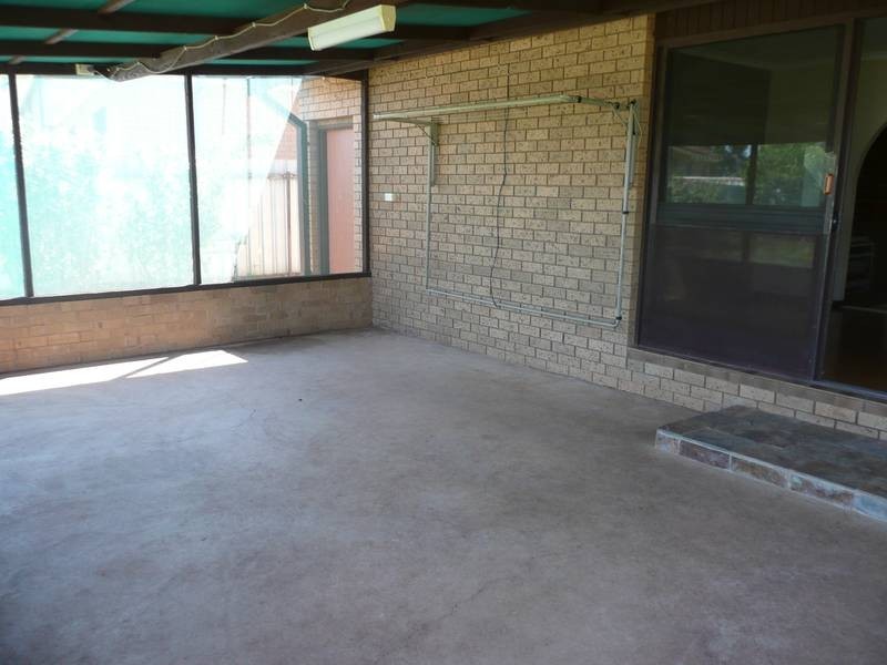5 Burley Street, Griffith NSW 2680