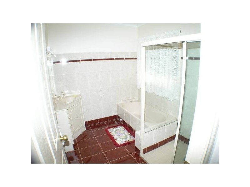 2b Gallipoli Street, Griffith NSW 2680