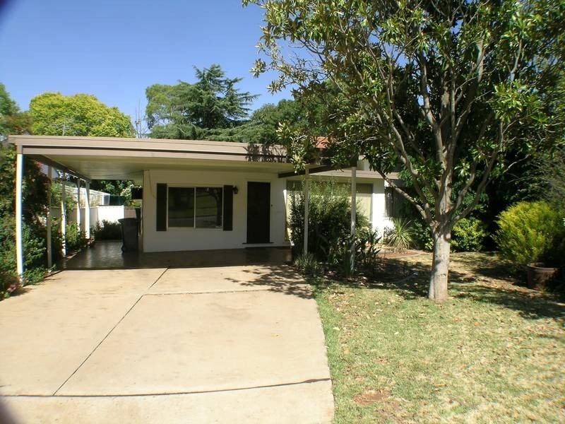 22 Thomson Street, Griffith NSW 2680