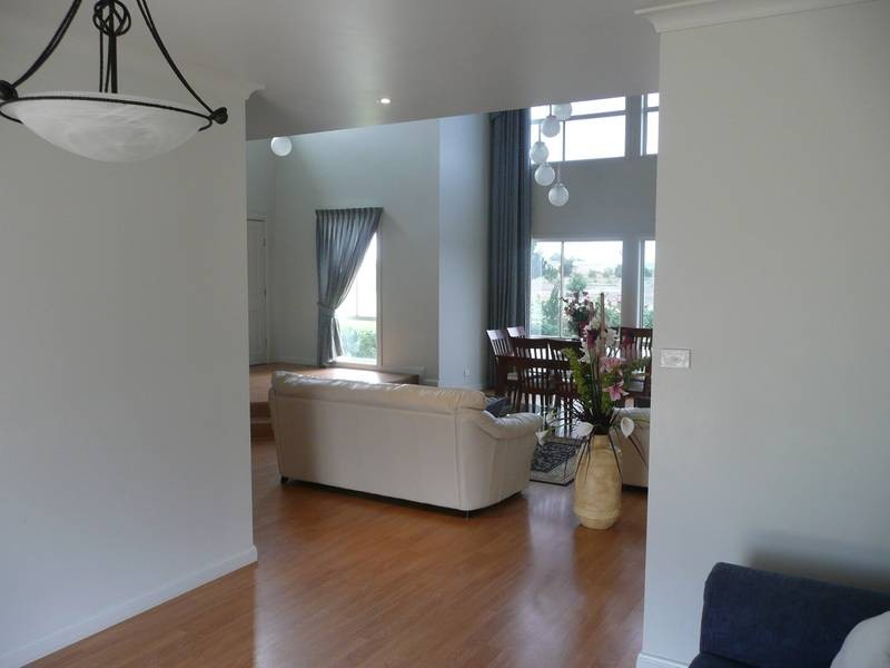 24 Mancini Drive, Lake Wyangan NSW 2680